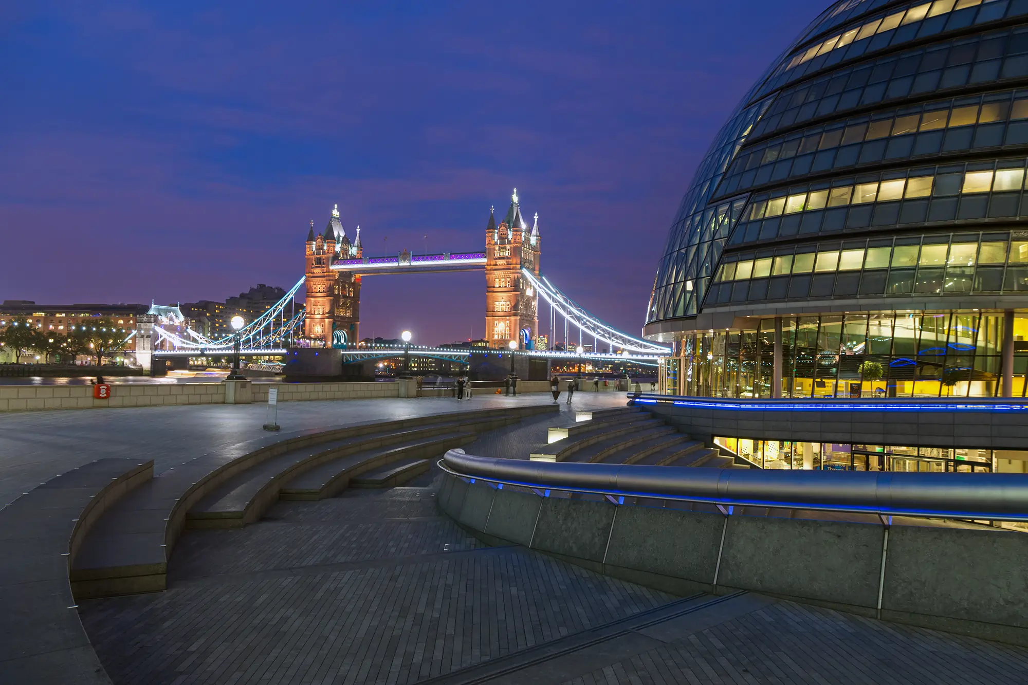 london city hall and tower bridge 2023 11 27 05 30 07 utc